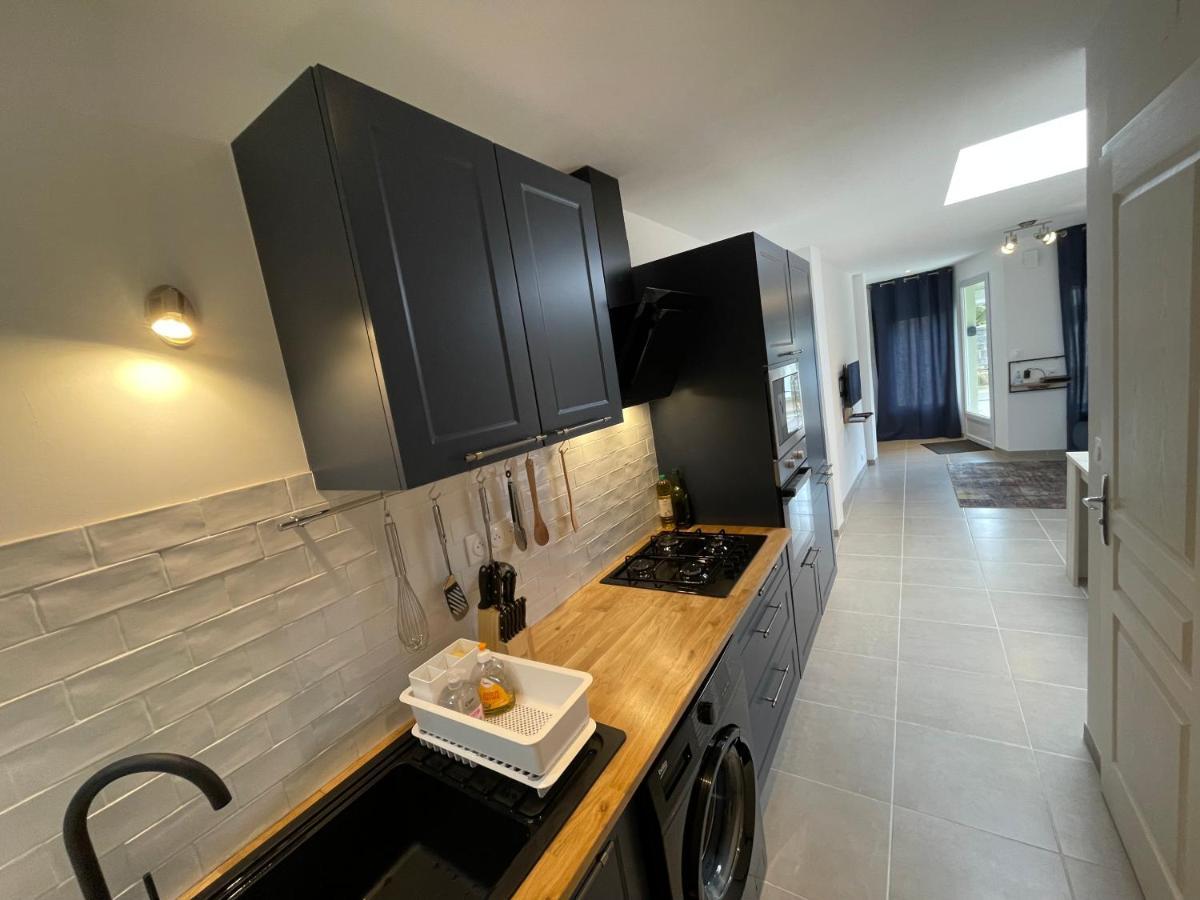 Apartamento A 10 Minutes A Pied De La Mer, En Plein Centre-ville Étables